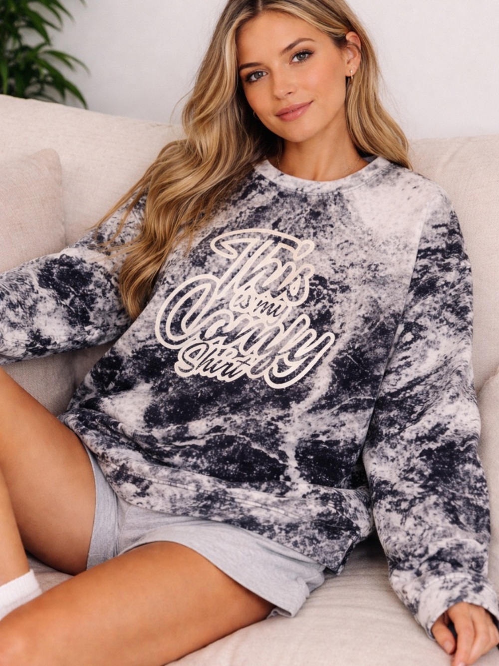 Oversized Women’s Crewneck Sweatshirt - Picture 1 of 6